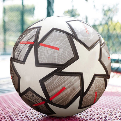 Professisonal Size 5 Soccer Ball 3 layers Seamless For Match  Training Perfect Gifts Also Young Adults Game